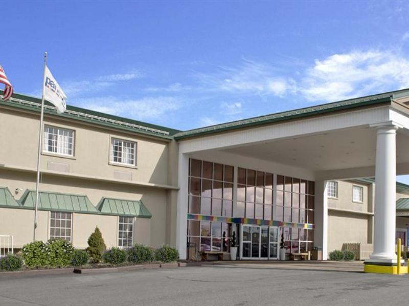 Park Inn By Radisson Harrisburg West Меканиксберг Экстерьер фото