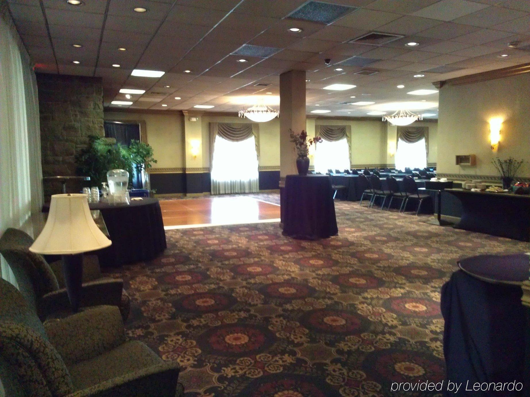 Park Inn By Radisson Harrisburg West Меканиксберг Экстерьер фото